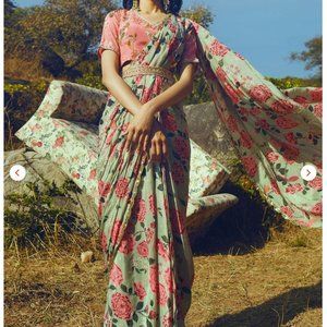 Like NEW 3-piece pre-draped saree in mint green+coral w/ beautiful gold finishes